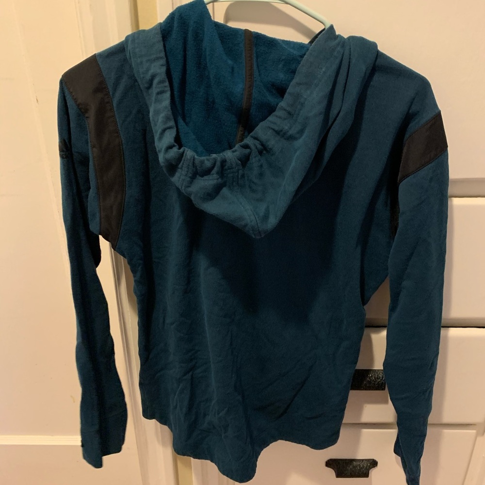 Adidas pull over sample - Picture 3 of 3
